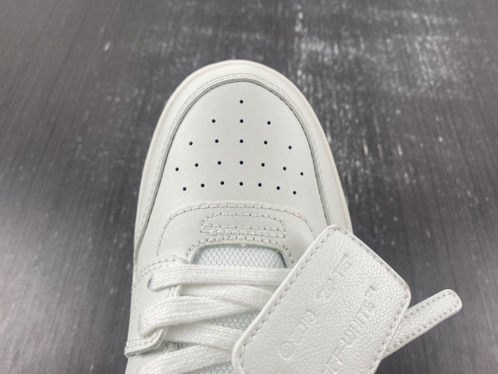 OFW SNEAKER