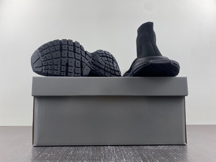BLCG Speed Sneaker 758483 W2DG1 1010