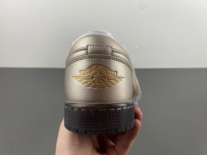 Air Jordan 1 Low SE Metallic Zinc (Women
