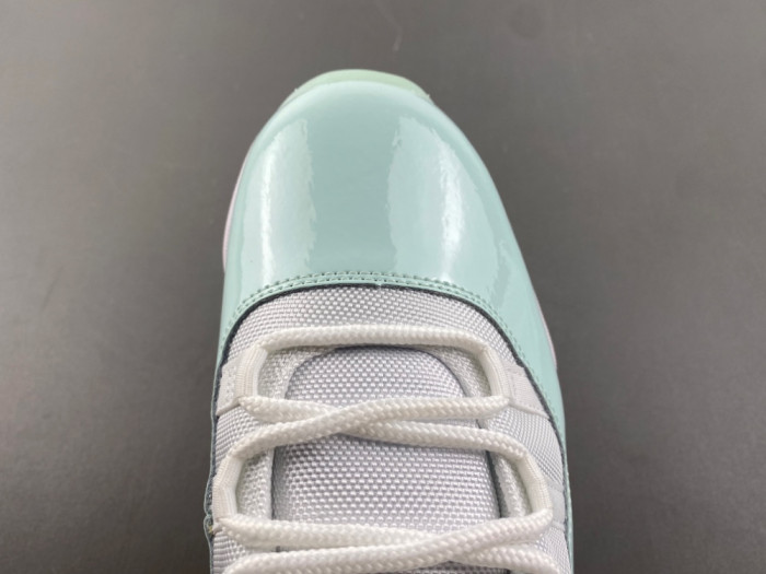 Air Jordan 11 Retro Low Igloo (Women
