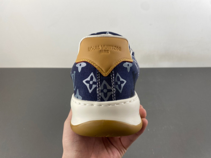 Lou1su1tt Tilted Sneaker
