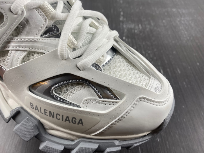 BLCG Track Trainer White Silver 542436 W2F5C 9081