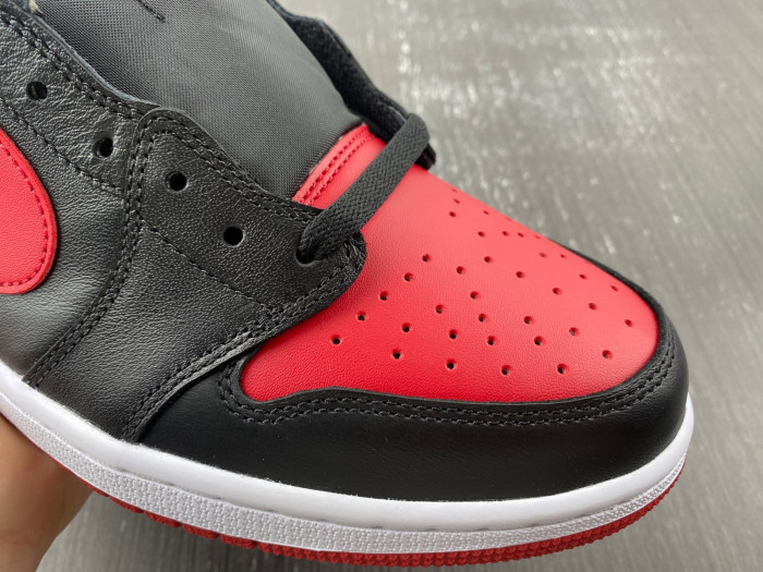 Air Jordan 1 Retro Low Bred (2015) 705329-001