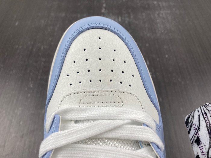 OFW SNEAKER