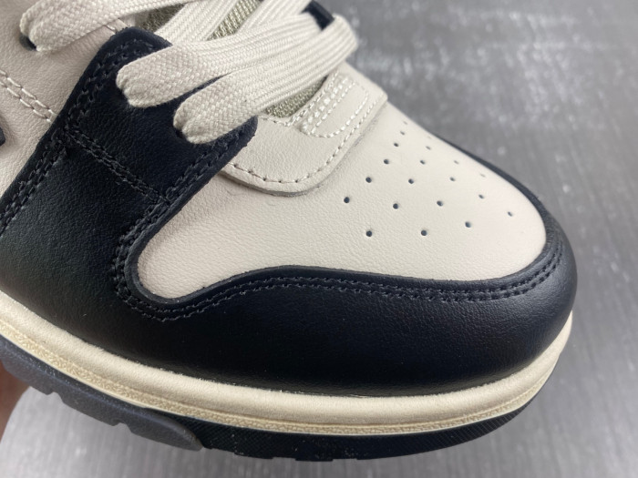 OFW SNEAKER