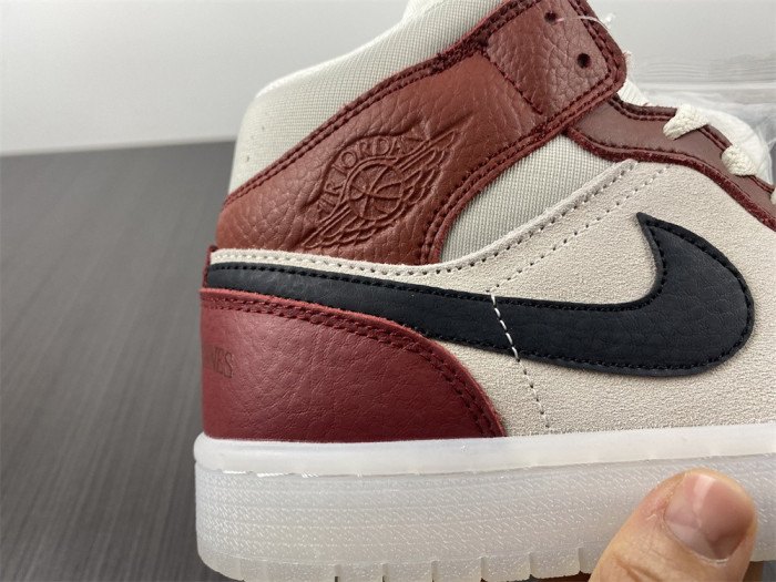 AIR Jordan 1 Mid Anti-Gravity Machines DM9601-200