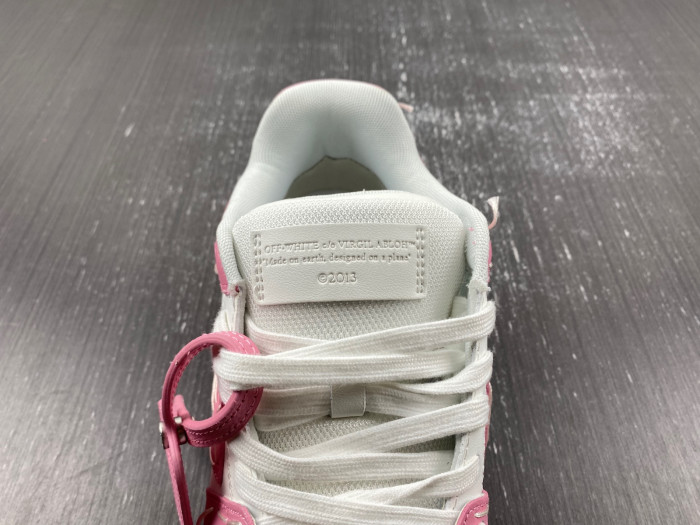 OFW SNEAKER