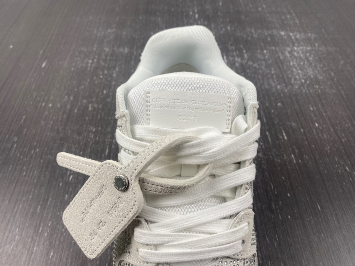 OFW SNEAKER