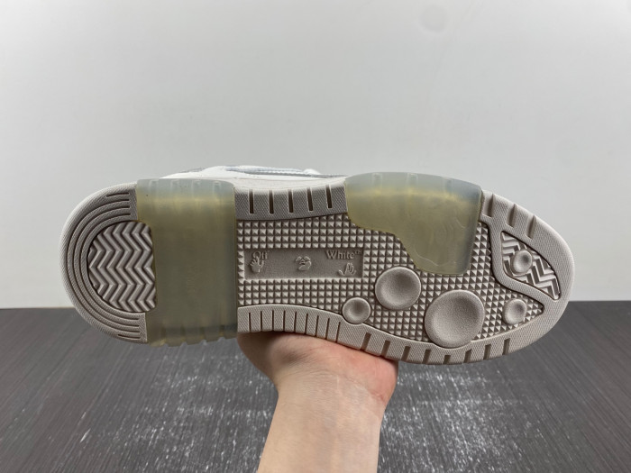 OFW SNEAKER
