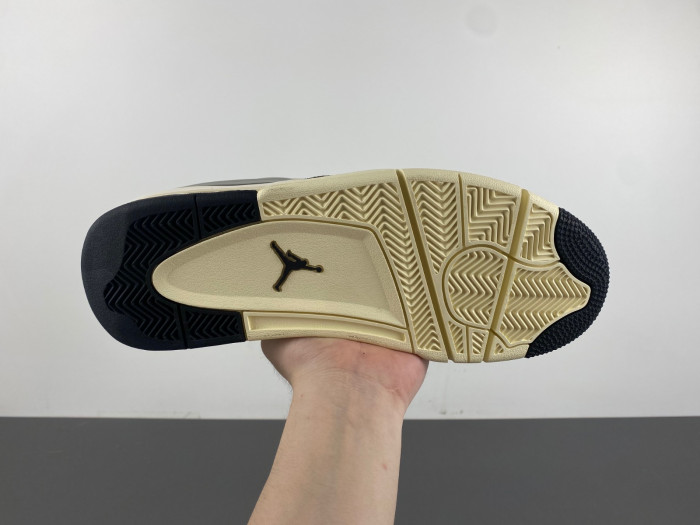 Air Jordan 4 RM