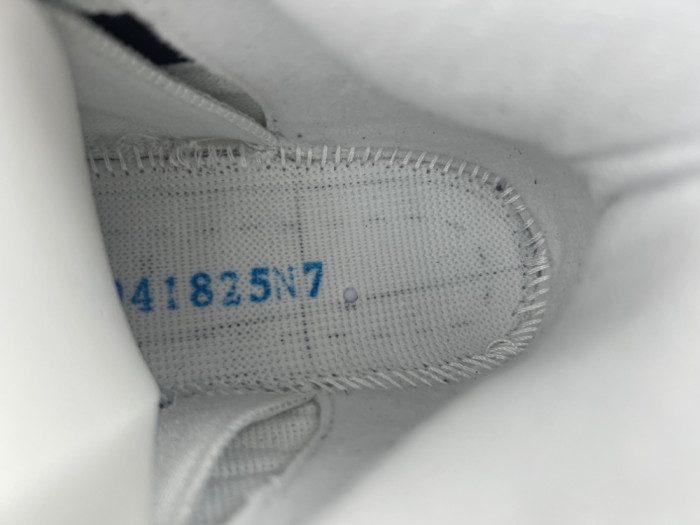 Air Jordan 5 Retro Wolf Grey (2026) DD0587-002