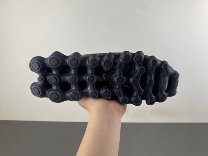 Nike Air Liquid Max Triple Black IQ7634-003