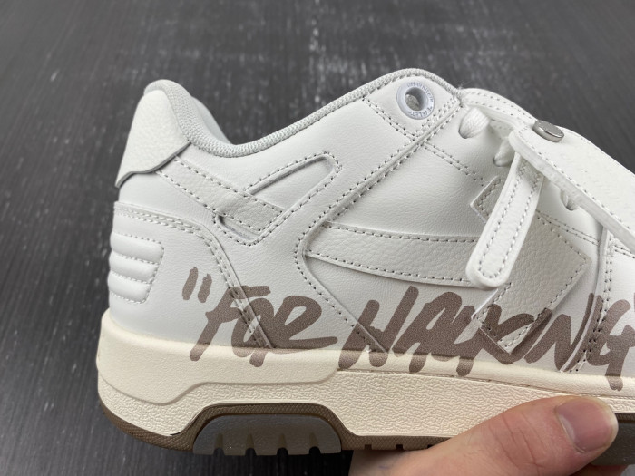 OFW SNEAKER