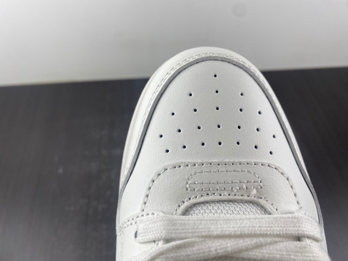 OFW SNEAKER