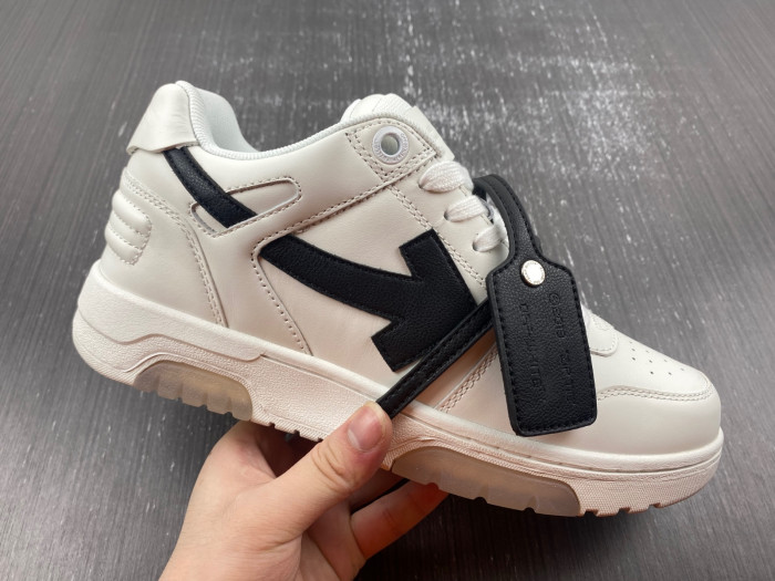 OFW SNEAKER