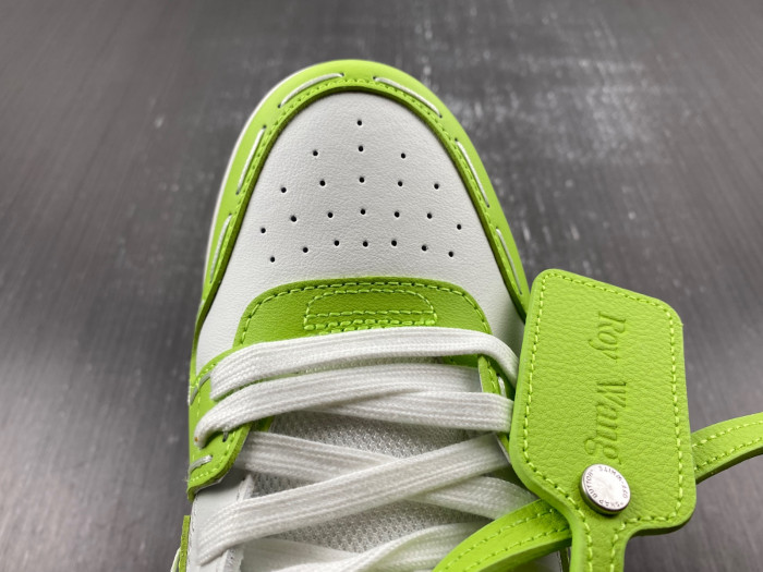 OFW SNEAKER