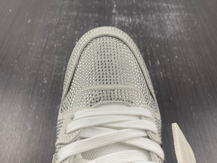 OFW SNEAKER