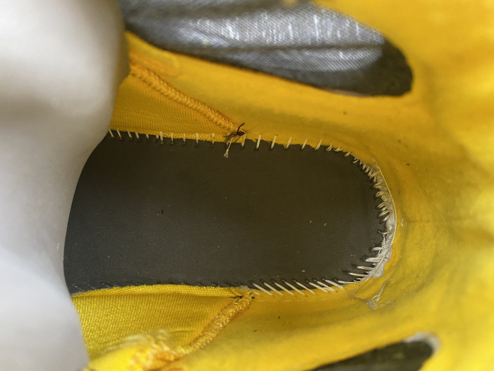 Nike Air Zoom Huarache 2K4 Black Varsity Maize 308475-003
