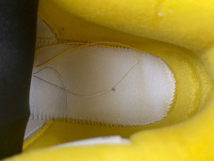 Air Jordan 4 Retro Vivid Sulfur (Women