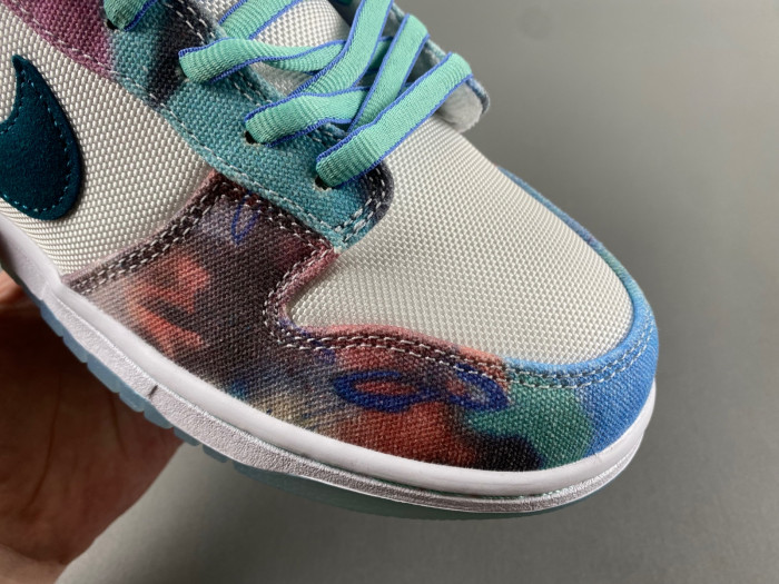 Nike SB Dunk Low Futura Laboratories Bleached Aqua HF6061-400