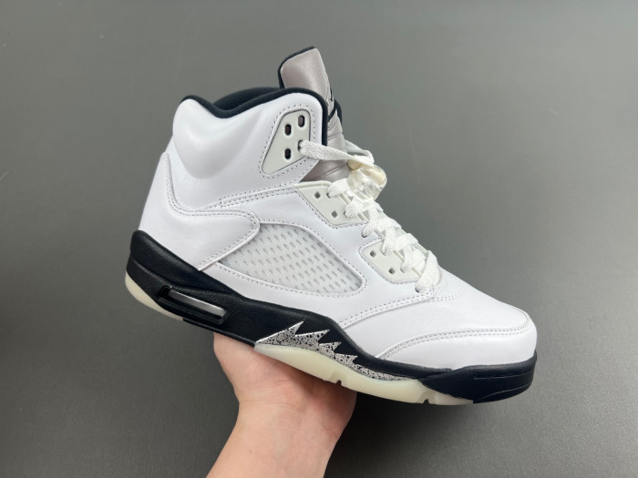 Air Jordan 5 Retro Reverse Metallic DD0587-110