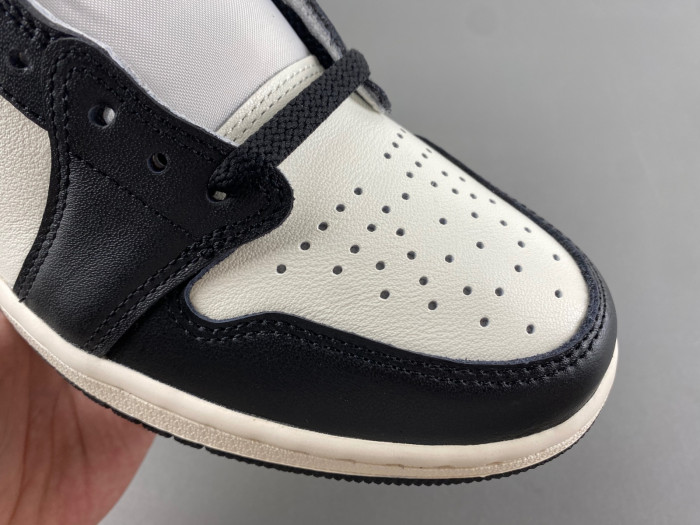 Air Jordan 1 Retro Low OG Mocha CZ0790-102