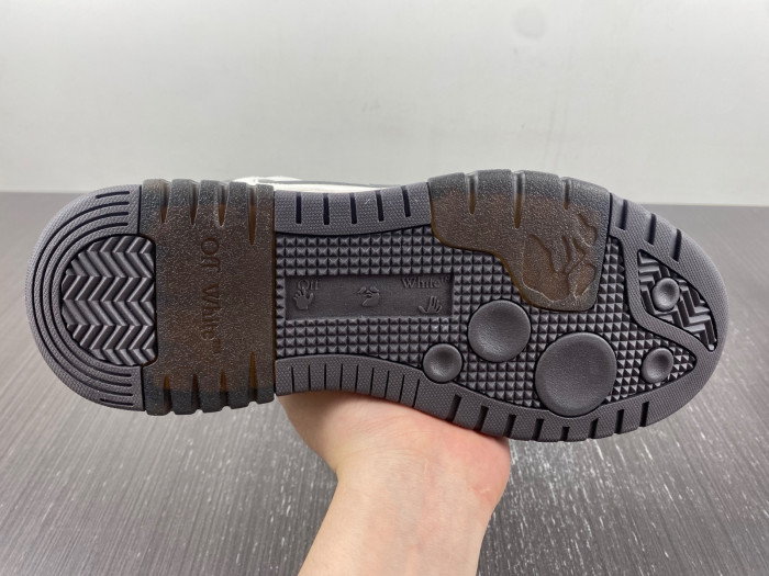 OFW SNEAKER