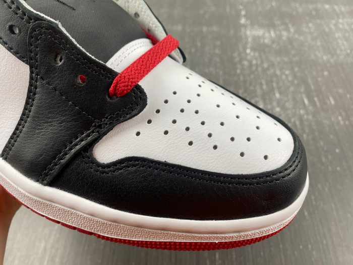 Air Jordan 1 Low OG "Black Toe" CZ0790-106