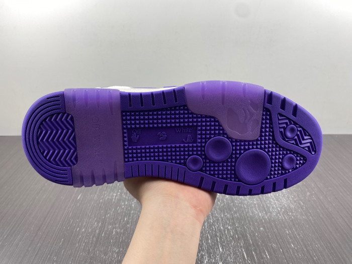 OFW SNEAKER