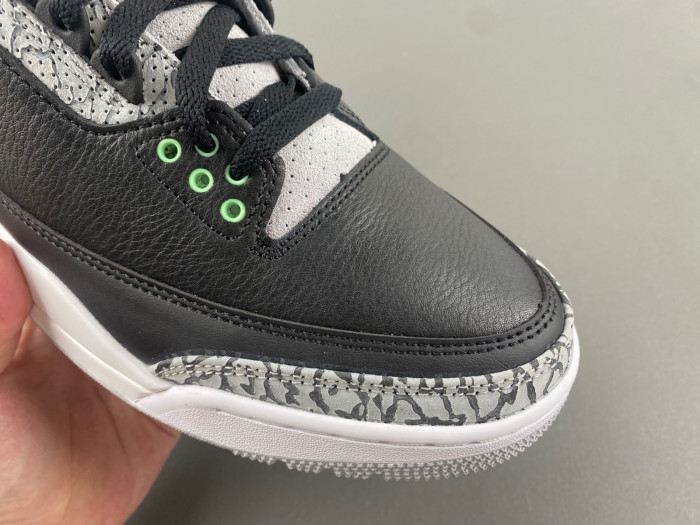 Air Jordan 3 Retro Green Glow CT8532-031