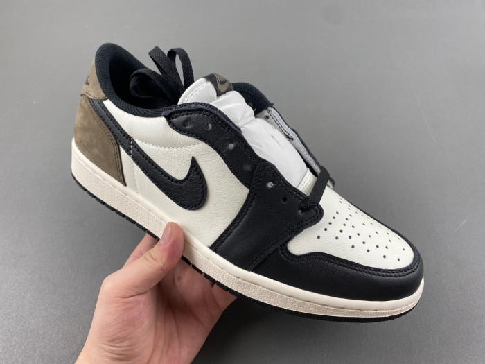 Air Jordan 1 Retro Low OG Mocha CZ0790-102