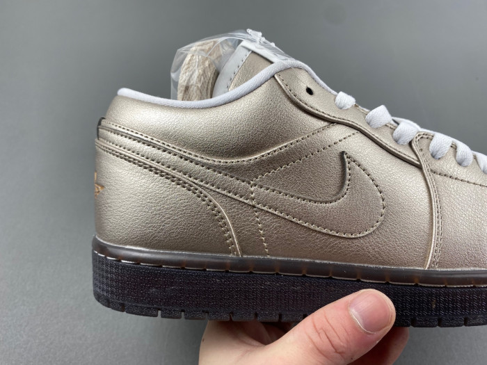 Air Jordan 1 Low SE Metallic Zinc (Women