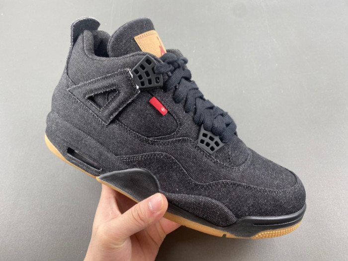Air Jordan 4 Retro Levi