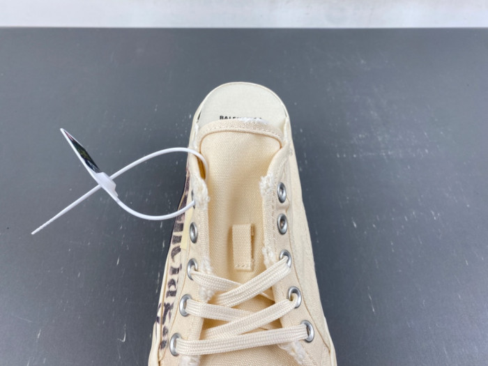 blcg wmns Gr*ffiti paris mule 