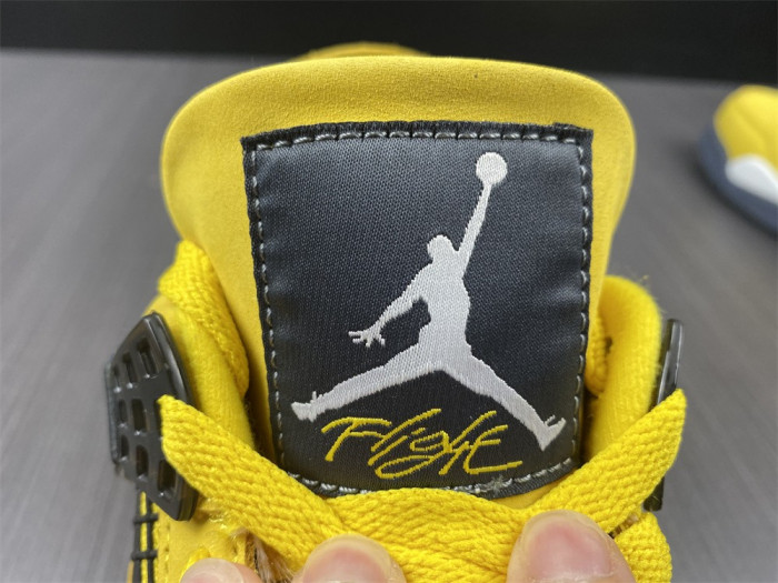 Air Jordan 4 Retro Lightning (2021) CT8527-700