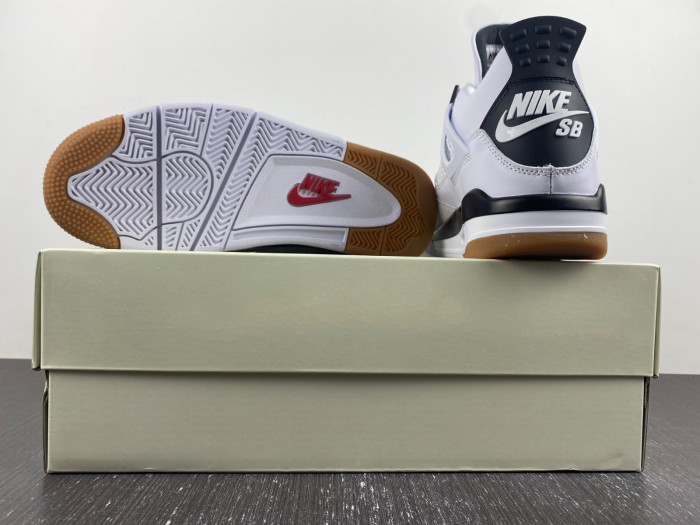 Nike SB x Air Jordan 4 Black and White DR5415-100