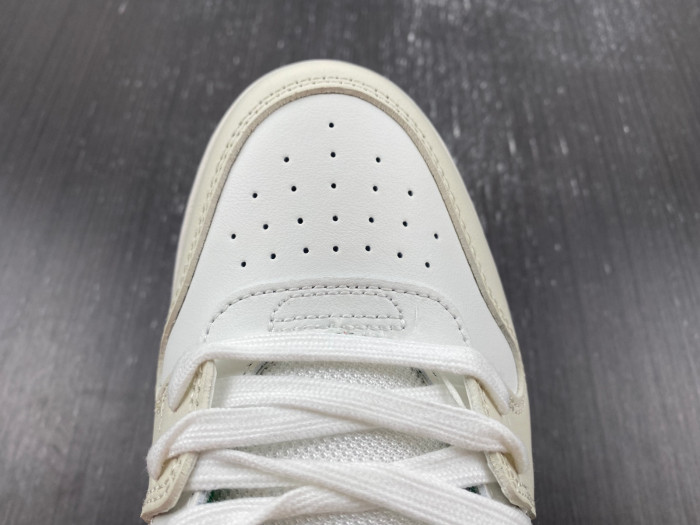 OFW SNEAKER