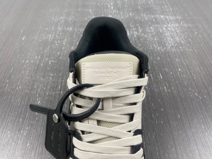 OFW SNEAKER