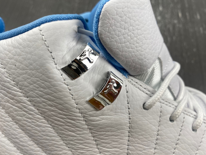 Air Jordan 12 Retro White University Blue (2004) (Women
