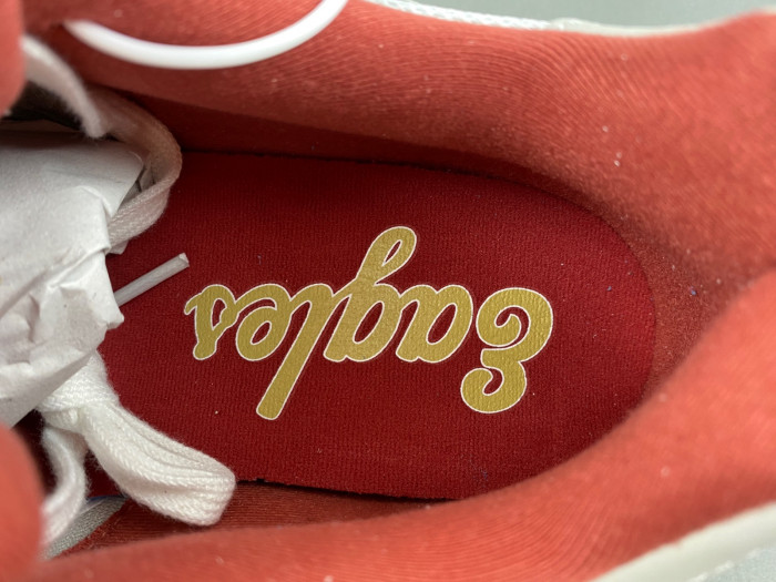 N3W BLANCE 9060 Boston College U9060EGL