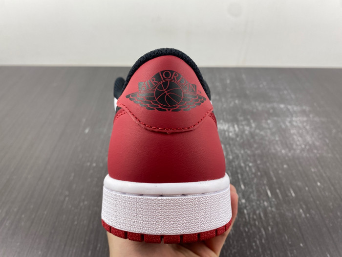 Air Jordan 1 Low OG "Black Toe" CZ0790-106