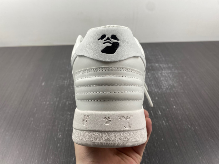 OFW SNEAKER