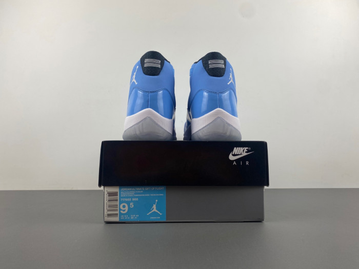 Air Jordan Ultimate Gift of Flight (11/29) 717602-900