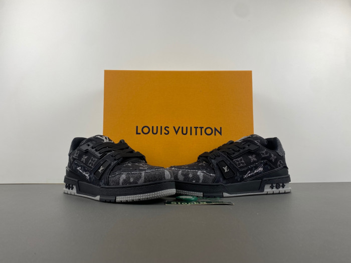 Lou1su1tt Skate Sneaker