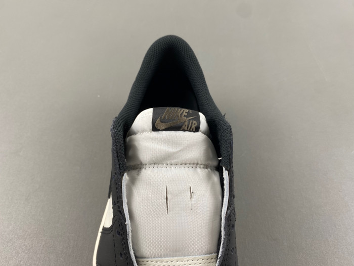 Air Jordan 1 Retro Low OG Mocha CZ0790-102