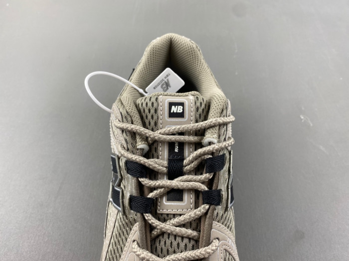 N3w Balance 1906R Cordura Olive Tan U1906ROB