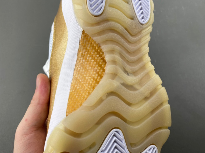 Air Jordan 11 Retro Low Mother