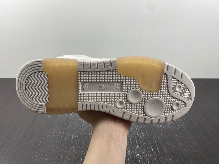 OFW SNEAKER