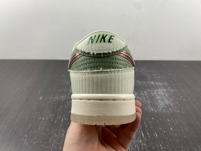 Nike Dunk Low Retro PRM Kyler Murray Be 1 of One FQ0269-001