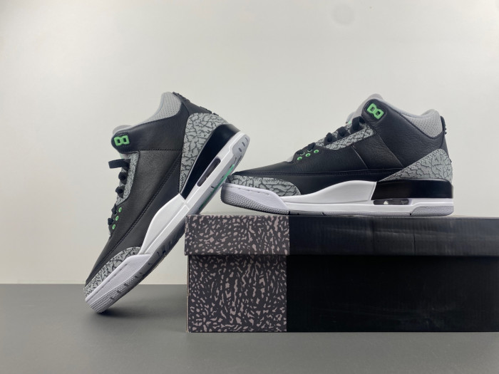Air Jordan 3 Retro Green Glow CT8532-031